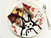 Lucky Chocolate Maid Café